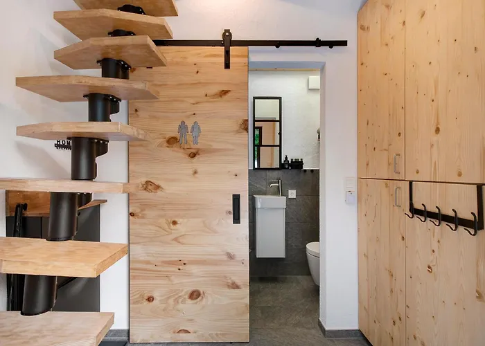 Gutenburgturm 18qm Auf 3 Etagen